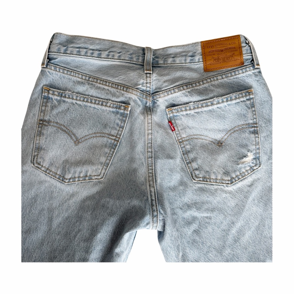 Levi's Light Blue Relaxed Women Jeans 28x27 ripped light wash straight leg pants - Picture 5 of 15